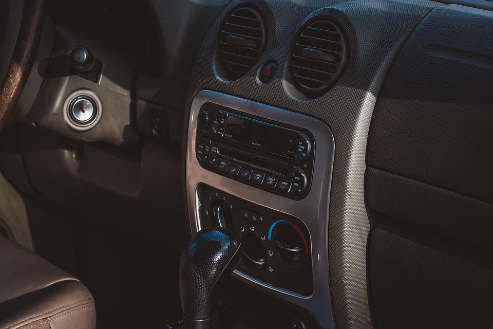 How To Clarion Radio Repairs​ On Car Workshop.